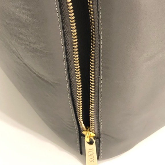 Tod’s Handbag /Gray - Picture 7 of 16